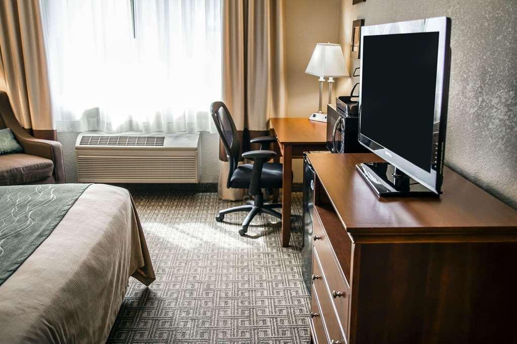 Quality Inn & Suites Bradford Room photo
